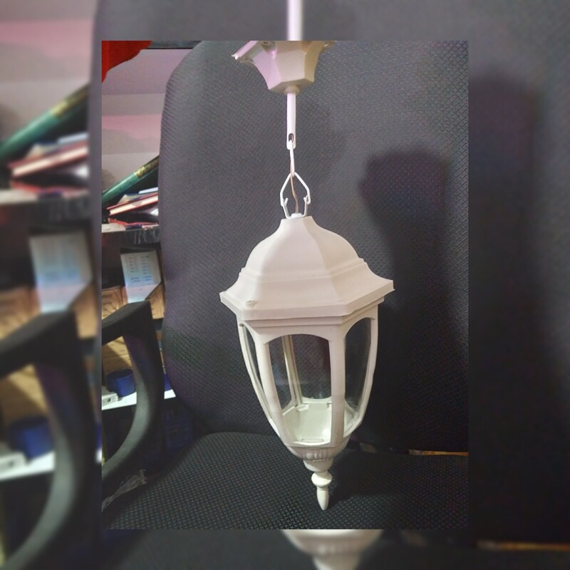 چراغ آویز مدل رومی (شیشه و پلاستیک. سفید ومشکی)