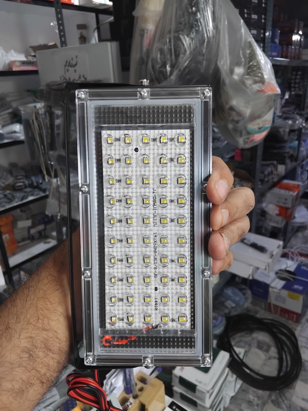 چراغ پروژکتور 50 وات بیلبوردی 12 ولت DRS مهتابی